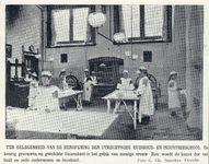79285 Interieur van de Utrechtsche Industrie- en Huishoudschool (Nieuwegracht 135) te Utrecht: mangellokaal.